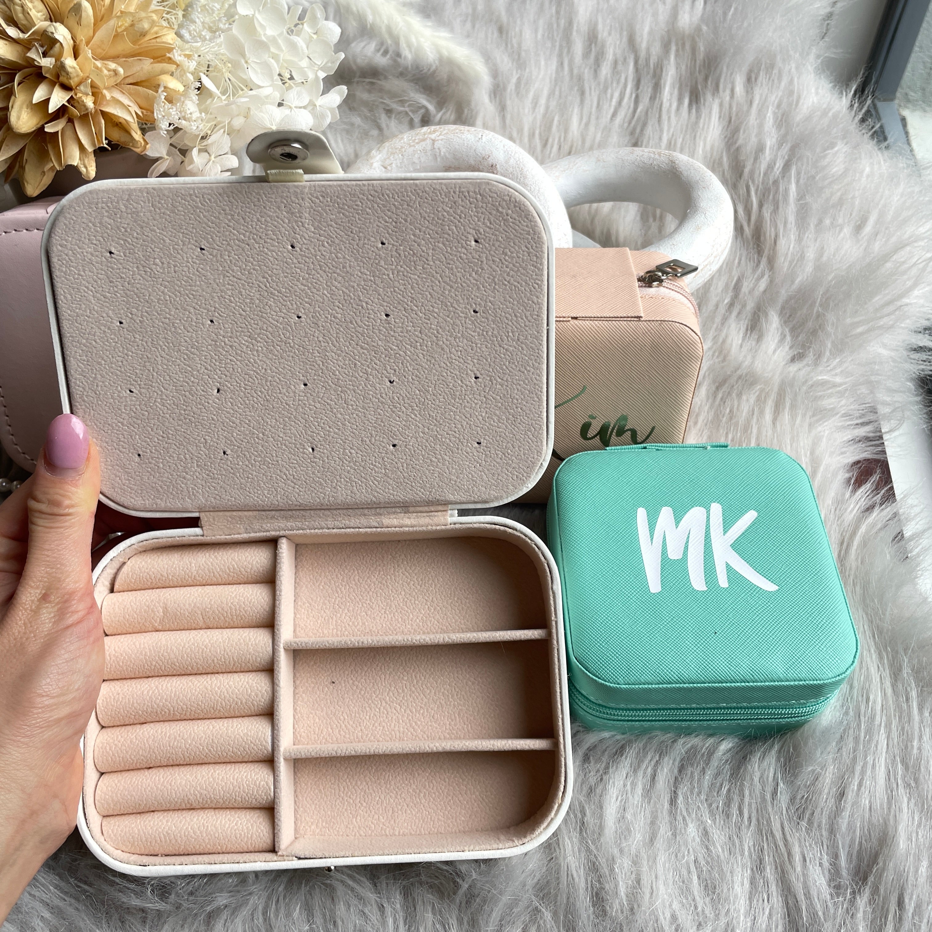 Personalized Jewellery Boxes  Rings Accessories Case  Bridesmaid Gifts  Romantic Custom Travel Case Thank you Jewelry Box with Name