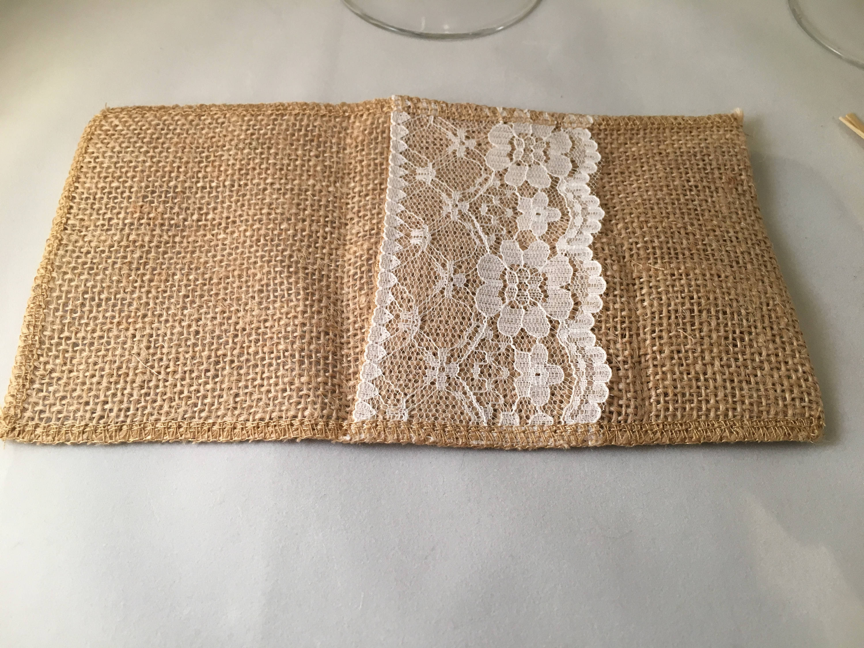 100 x Hessian Lace Wedding Cutlery Holder