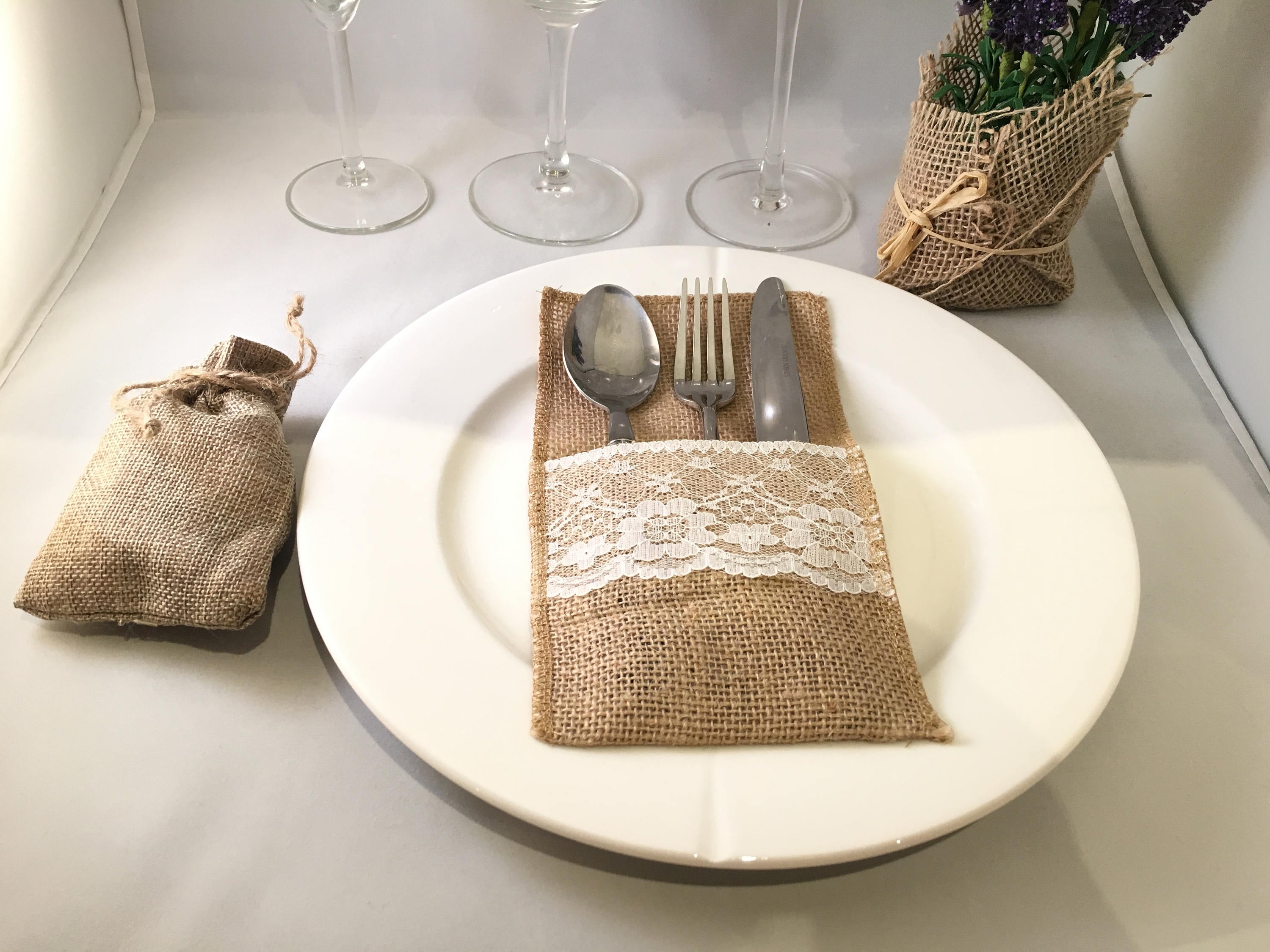 50 x Hessian Lace Wedding Cutlery Holder