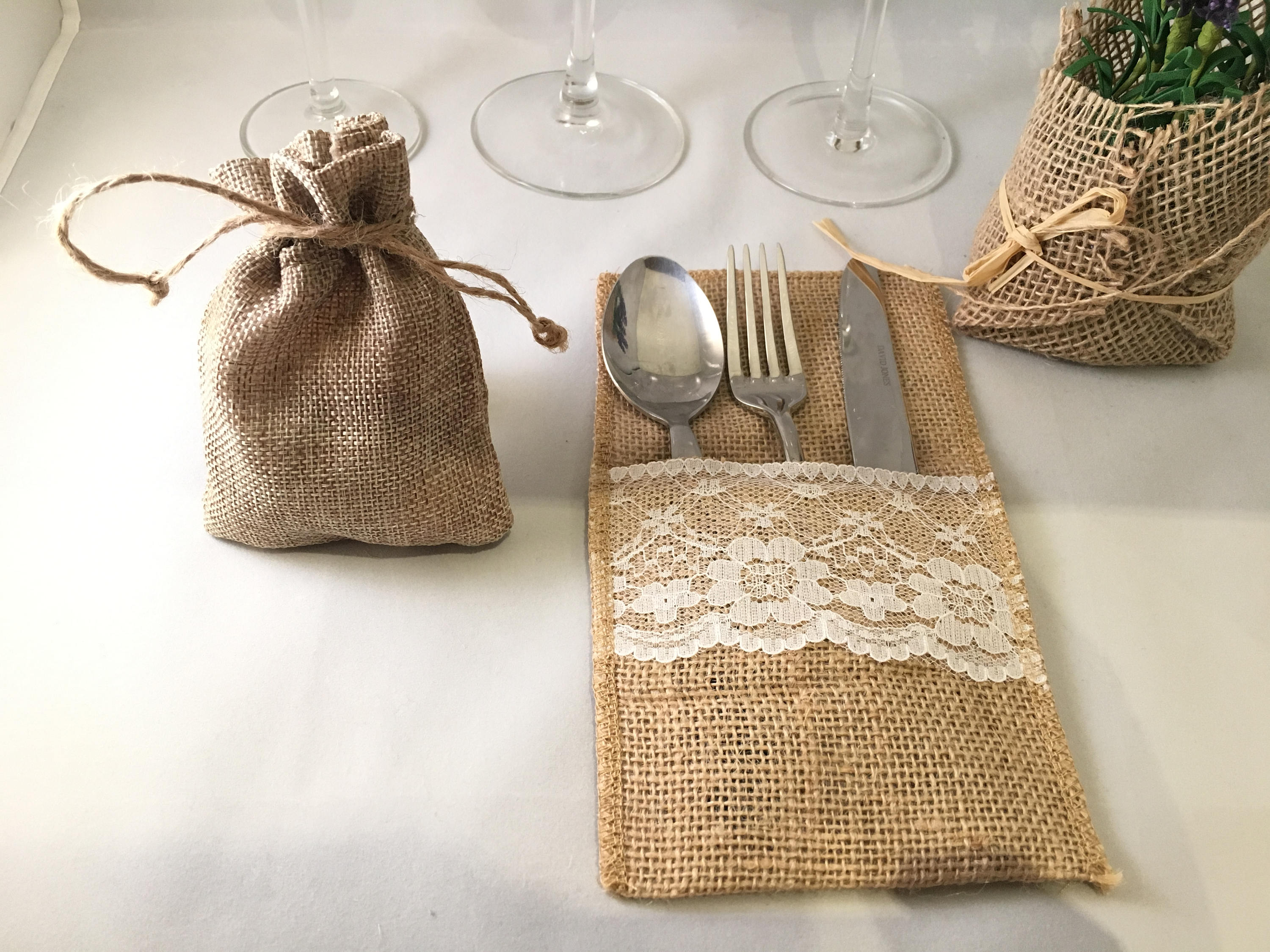 100 x Hessian Lace Wedding Cutlery Holder