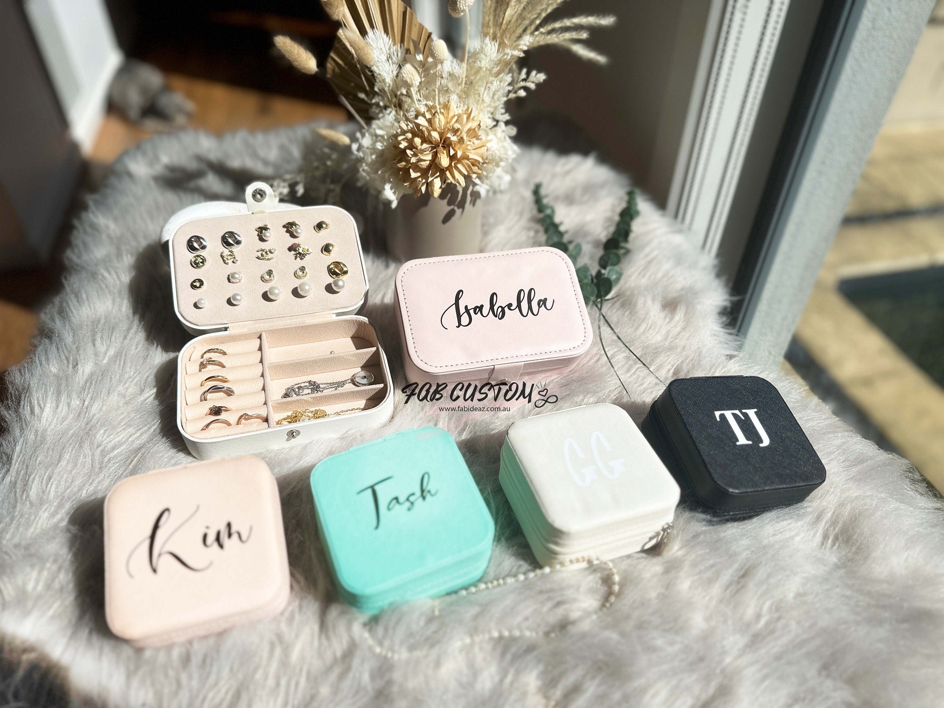 Personalized Jewellery Boxes  Rings Accessories Case  Bridesmaid Gifts  Romantic Custom Travel Case Thank you Jewelry Box with Name