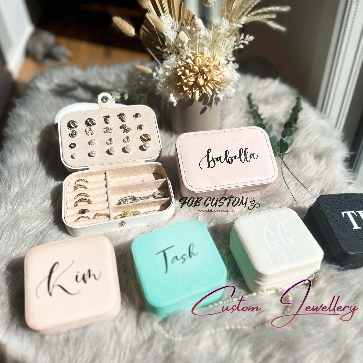 Personalized Jewellery Boxes  Rings Accessories Case  Bridesmaid Gifts  Romantic Custom Travel Case Thank you Jewelry Box with Name